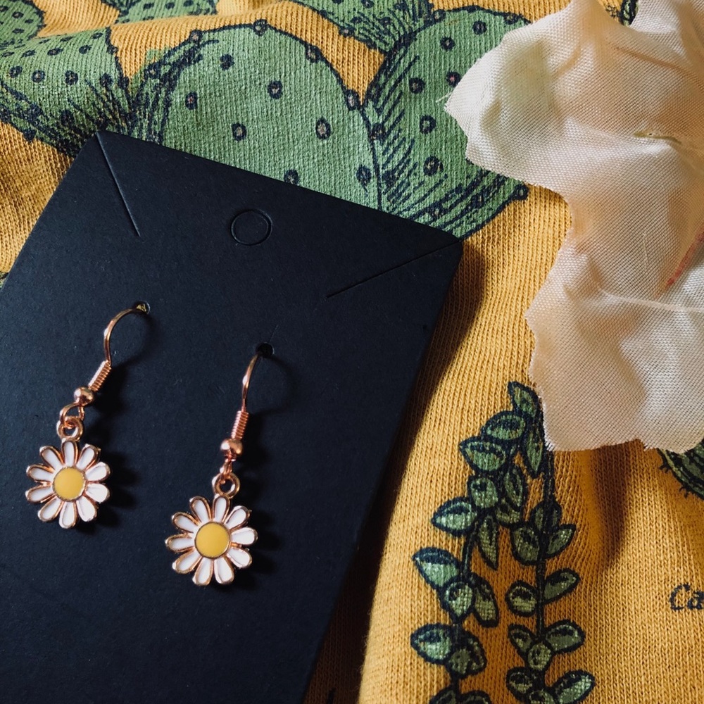 Daisy Earrings